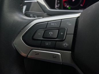 VOLKSWAGEN TIGUAN 2.0 Tdi Elegance Suv 5Dr Diesel Dsg Euro 6 (S/S) (150 Ps)
