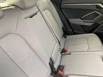 AUDI Q3 1.5 Tfsi Cod 35 S Line Suv 5Dr Petrol S Tronic Euro 6 (S/S) (150