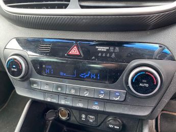 HYUNDAI TUCSON 1.6 T-Gdi Se Nav Suv 5Dr Petrol Dct Euro 6 (S/S) (177 Ps)