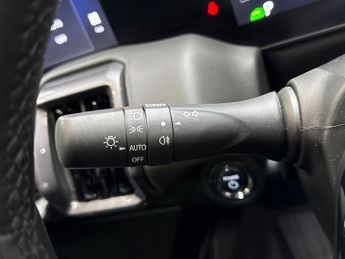 TOYOTA URBAN CRUISER 61Kwh Excel Suv 5Dr Electric Auto (174 Ps)