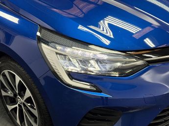 RENAULT CLIO 1.6 E-Tech Evolution Hatchback 5Dr Petrol Hybrid Auto Euro 6 (S/