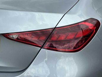 MERCEDES-BENZ C CLASS C200 Amg Line 4Dr 9G-Tronic