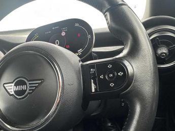 MINI HATCHBACK 135Kw Cooper S Level 2 33Kwh 3Dr Auto