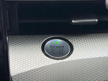 FORD MUSTANG MACH-E Standard Range 70Kwh Suv 5Dr Electric Automatic (269 Ps)