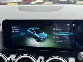 MERCEDES-BENZ GLA Gla 180 Sport Edition 5Dr Auto
