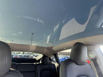 TESLA MODEL Y Long Range Awd 5Dr Auto
