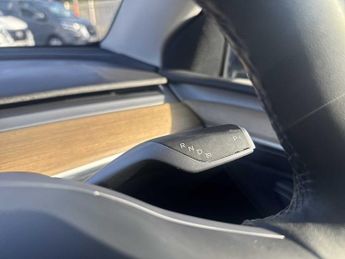 TESLA MODEL Y Long Range Awd 5Dr Auto
