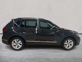 VOLKSWAGEN TIGUAN 1.5 Tsi Life Suv 5Dr Petrol Dsg Euro 6 (S/S) (150 Ps)