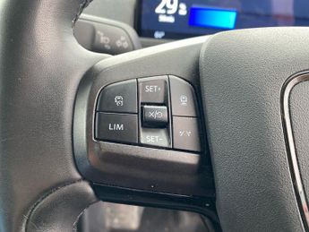 FORD MUSTANG MACH-E Standard Range 70Kwh Suv 5Dr Electric Automatic (269 Ps)