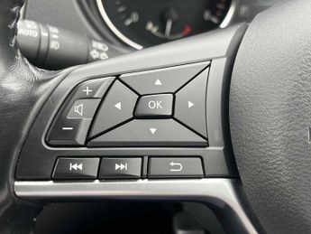 NISSAN X-TRAIL 1.3 Dig-T Acenta Premium 5Dr Dct