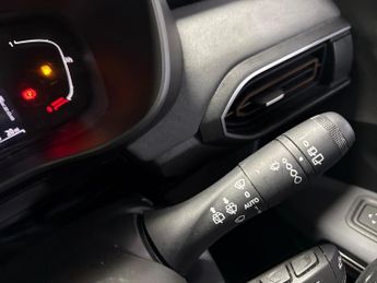 DACIA JOGGER 1.6 Hybrid Extreme Mpv 5Dr Petrol Hybrid Auto Euro 6 (S/S) (140 