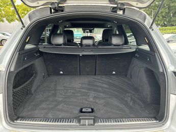MERCEDES-BENZ GLC Glc 250D 4Matic Amg Line Prem Plus 5Dr 9G-Tronic