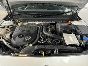 MERCEDES-BENZ A CLASS A200 Amg Line Executive 5Dr Auto