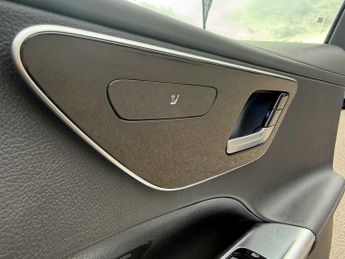 MERCEDES-BENZ C CLASS C300D Amg Line 4Dr 9G-Tronic