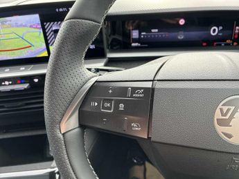 VAUXHALL GRANDLAND 1.2 Hybrid [136] Gs 5Dr E-Dct6