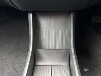 VOLVO EX30 200Kw Sm Extended Range Plus 69Kwh 5Dr Auto