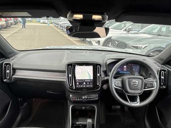 VOLVO XC40 2.0 B3P Plus Dark 5Dr Auto