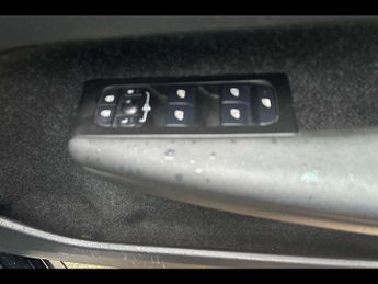 VOLVO XC40 2.0 B4P Inscription Pro 5Dr Auto
