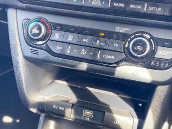 KIA E-NIRO 150Kw 3 64Kwh 5Dr Auto