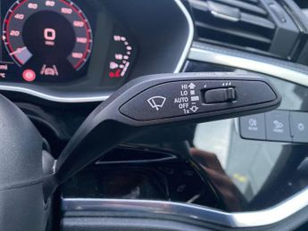 AUDI Q3 2.0 Tdi 40 S Line Suv 5Dr Diesel S Tronic Quattro Euro 6 (S/S) (