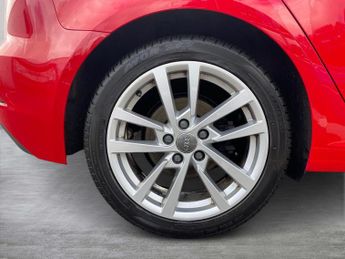 AUDI A3 1.5 Tfsi Cod 35 Se Technik Sportback 5Dr Petrol S Tronic Euro 6 