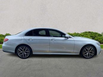 MERCEDES-BENZ E CLASS E220D 200 Amg Line Premium 4Dr 9G-Tronic