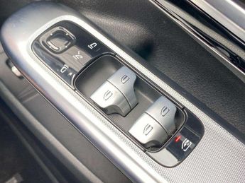 MERCEDES-BENZ EQE Eqe 300 180Kw Amg Line Premium 89Kwh 4Dr Auto
