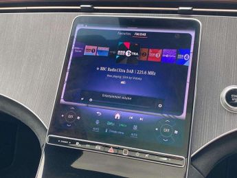 MERCEDES-BENZ EQE Eqe 300 180Kw Amg Line Premium 89Kwh 4Dr Auto