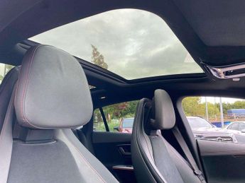 MERCEDES-BENZ EQE Eqe 300 180Kw Amg Line Premium 89Kwh 4Dr Auto