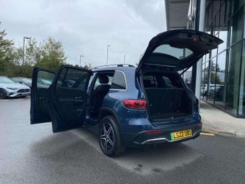 MERCEDES-BENZ EQB Eqb 350 4Matic 215Kw Amg Line 66.5Kwh 5Dr Auto