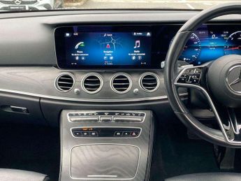 MERCEDES-BENZ E CLASS E220D 200 Amg Line Premium 4Dr 9G-Tronic
