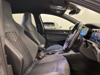 VOLKSWAGEN GOLF 2.0 Tdi R-Line Hatchback 5Dr Diesel Dsg Euro 6 (S/S) (150 Ps)
