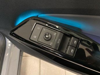 VOLKSWAGEN ID.4 Pro 77Kwh Life Edition Suv 5Dr Electric Auto (174 Ps)