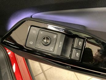 VOLKSWAGEN ID.4 Pure 52Kwh Life Suv 5Dr Electric Auto (148 Ps)