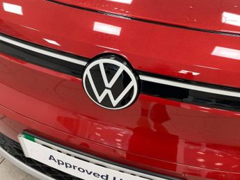 VOLKSWAGEN ID.4 Pure 52kWh Life SUV 5dr Electric Auto (148 ps)
