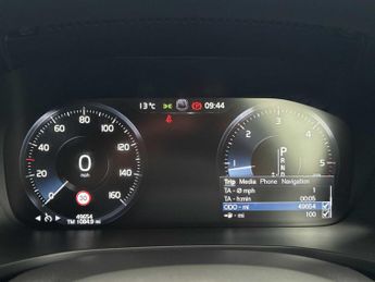 VOLVO V60 2.0 D4 [190] R Design Pro 5Dr Auto