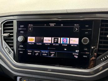 VOLKSWAGEN T-ROC 1.5 Tsi Gpf Evo Sel Suv 5Dr Petrol Dsg Euro 6 (S/S) (150 Ps)