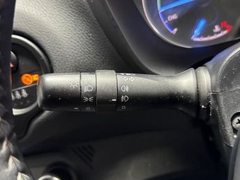 TOYOTA YARIS 1.5 Vvt-H Y20 Bi-Tone Hatchback 5Dr Petrol Hybrid E-Cvt Euro 6 (