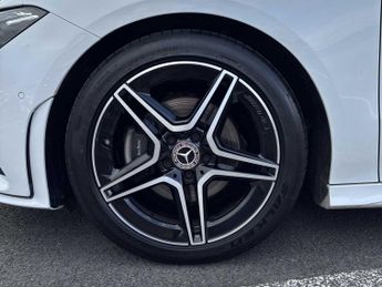MERCEDES-BENZ CLA Cla 180 Amg Line Premium 4Dr Tip Auto