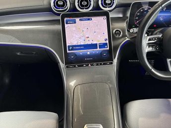 MERCEDES-BENZ GLC Glc 220D 4Matic Amg Line 5Dr 9G-Tronic