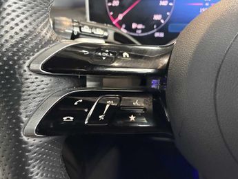 MERCEDES-BENZ GLC GLC 220d 4Matic AMG Line 5dr 9G-Tronic