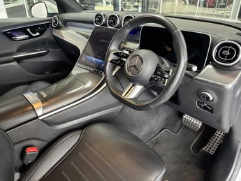 MERCEDES-BENZ GLC Glc 220D 4Matic Amg Line Premium 5Dr 9G-Tronic