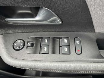 VAUXHALL MOKKA 100Kw Elite Premium 50Kwh 5Dr Auto