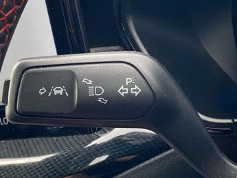 FORD FOCUS 1.0 Ecoboost Hybrid Mhev St-Line Vign 5Dr Auto