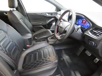 FORD FOCUS 1.0 Ecoboost Hybrid Mhev St-Line Vign 5Dr Auto