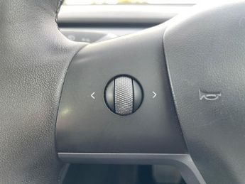 TESLA MODEL Y (Dual Motor) Long Range Suv 5Dr Electric Auto 4Wde (384 Bhp)