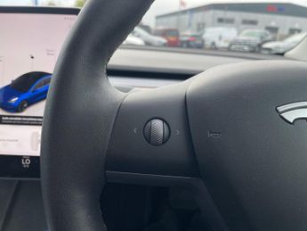 TESLA MODEL 3 (Dual Motor) Long Range Saloon 4Dr Electric Auto 4Wde (346 Ps)