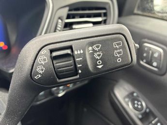 FORD KUGA 2.5 Fhev Vignale 5Dr Cvt