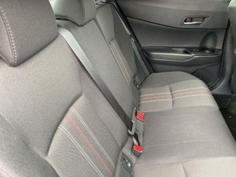 TOYOTA C-HR 2.0 Hybrid Gr Sport 5Dr Cvt