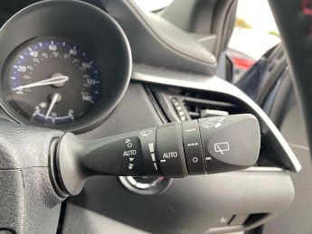 TOYOTA C-HR 2.0 Hybrid Gr Sport 5Dr Cvt